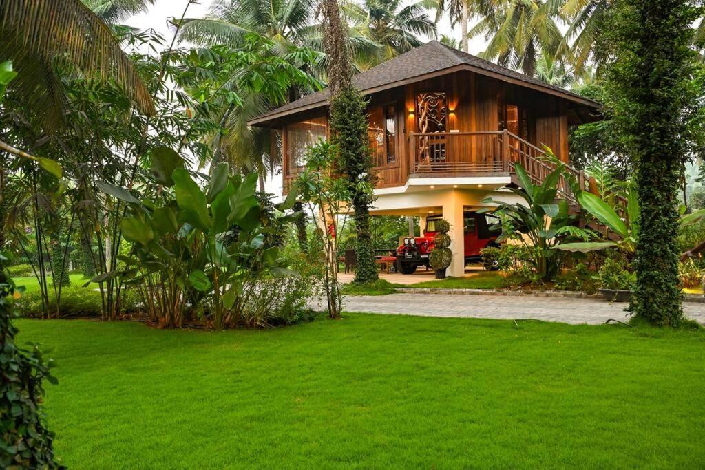 Villa Woods & Palms Pollachi Luaran gambar